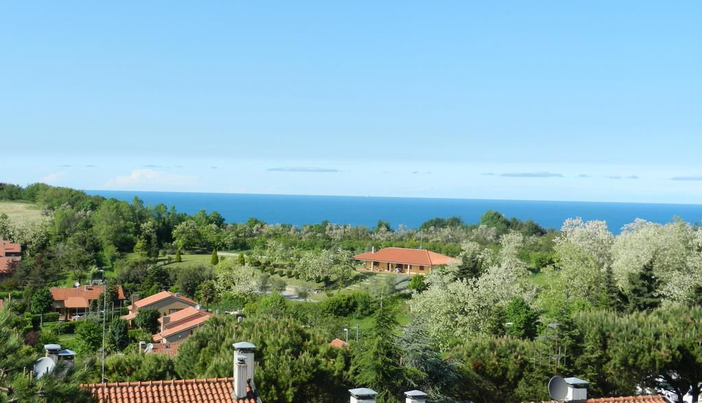 Apartament Collemare Pesaro Zewnętrze zdjęcie